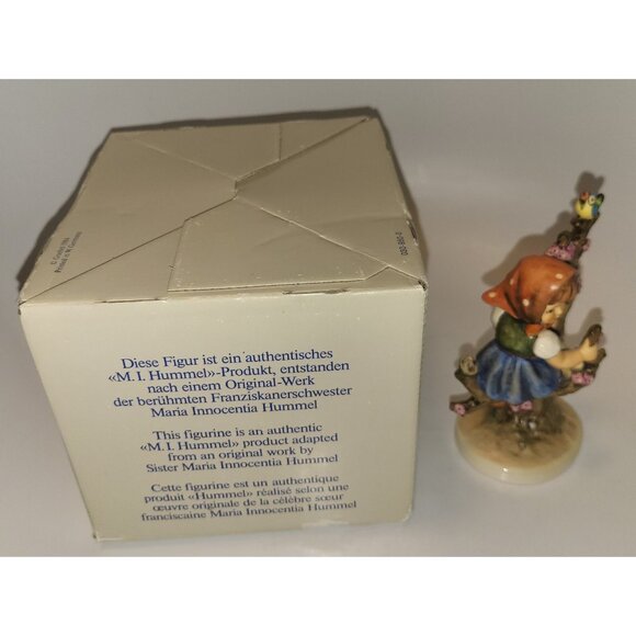 VINTAGE GOEBEL #141/1 APPLE TREE GIRL" TMK-6 HAND PAINTED FIGURINE 6 W. GERMANY! - Picture 5 of 10